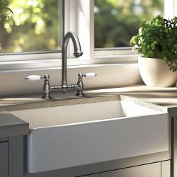 PB Nostalgische Brugkeukenkraan RVS ronde uitloop met witte hendels PBN.RVS.R.WH