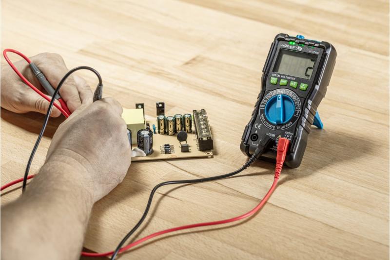 Hoegert Digitale universele meter 1208959479