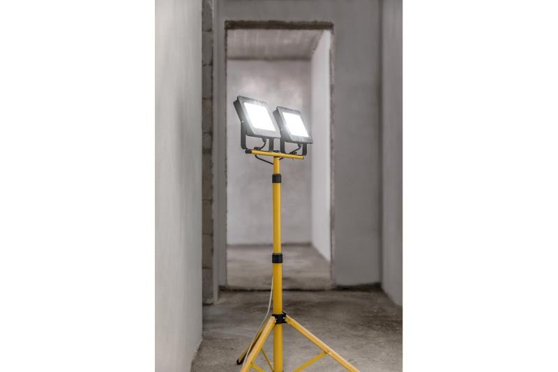 LED floodlight iLUX, 10W, 800lm, 6000K, AC220-240V, 50/60 Hz, PF>0,5, RA>80, IP65, 120°, black frame 1208962851