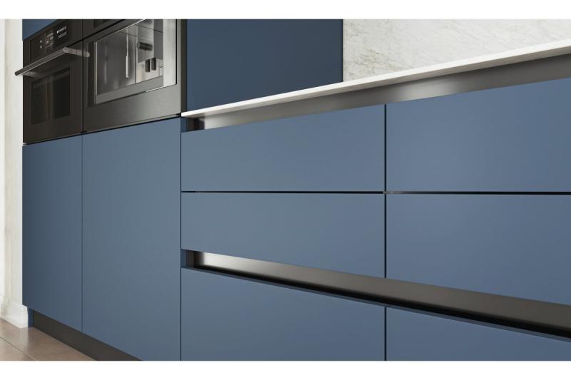 Aluminum profile, handleless system VELLO with LED function, C, black, length 4.10 m 1208964215