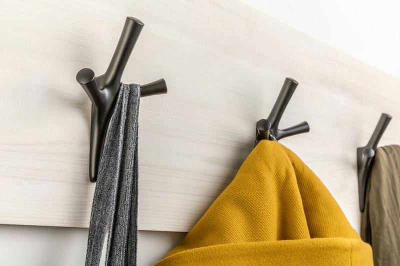 Zamak hanger WALENCIA black matt 1208966571