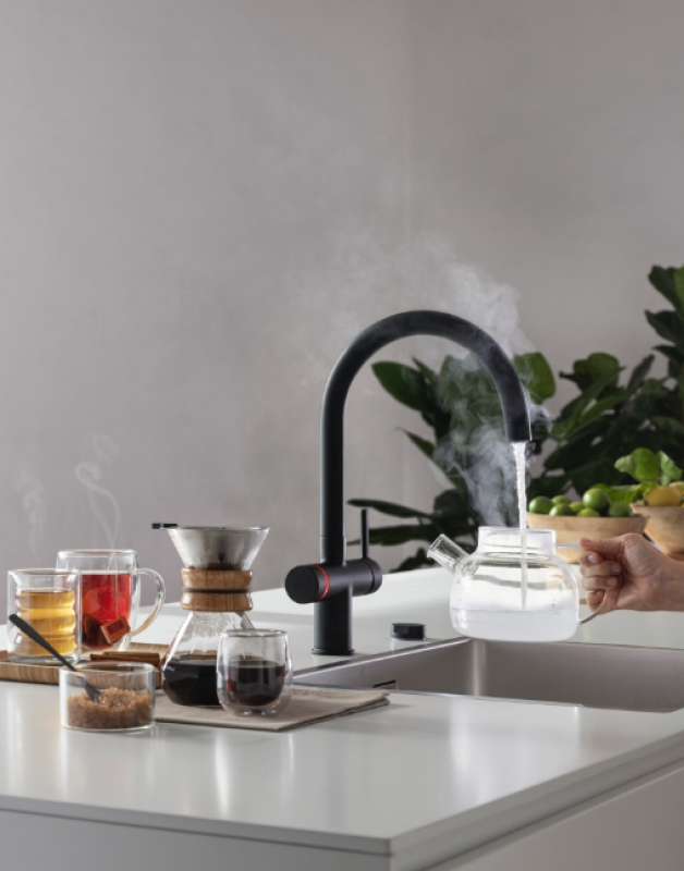 Franke Maris water hub 7L boiler 3-1 met Touch electronische kokend water kraan mat zwart met waterhub mengset 1208967855